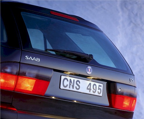 1999_Saab_9-5_99V13-2.jpg (49387 bytes)