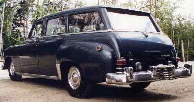 1951_Chrysler_TownCountry_rear.jpg (12322 bytes)