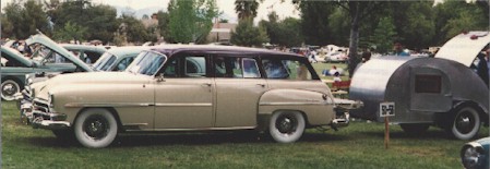 1953_Chrysler_Town&Country.jpg (26994 bytes)