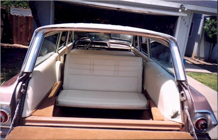 1963_Chevy_Bel_Air_3rdseat.jpg (44492 bytes)