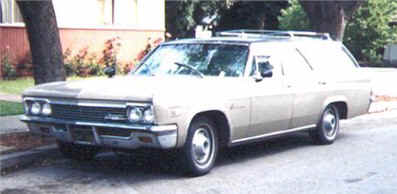 1966_Chevrolet_Impala_side.jpg (26146 bytes)