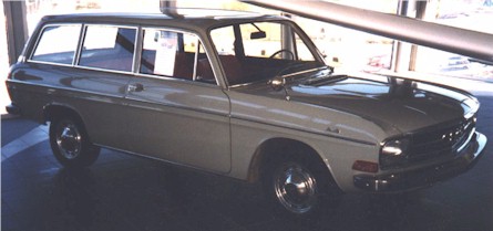 1968_Audi_80_Variant_side.jpg (26872 bytes)