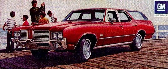 1972_Olds_Cutlass_Cruiser.jpg (63397 bytes)