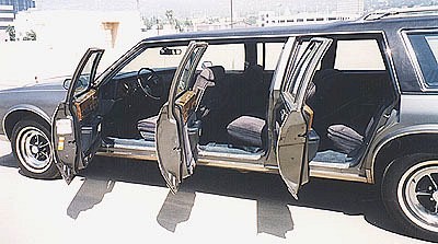 1986_Buick_6-door_doors.jpg (37842 bytes)